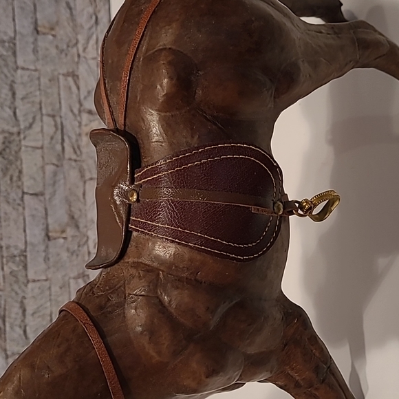 Vintage Hand Sculpted Leather Horse - Picture 6 of 12